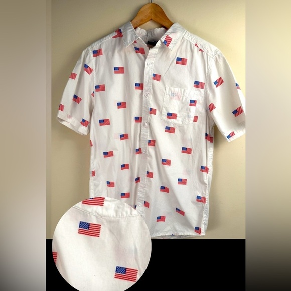 Mad Engine Men Button Up Shirt Medium White American Flag All Over Print USA - Picture 1 of 11